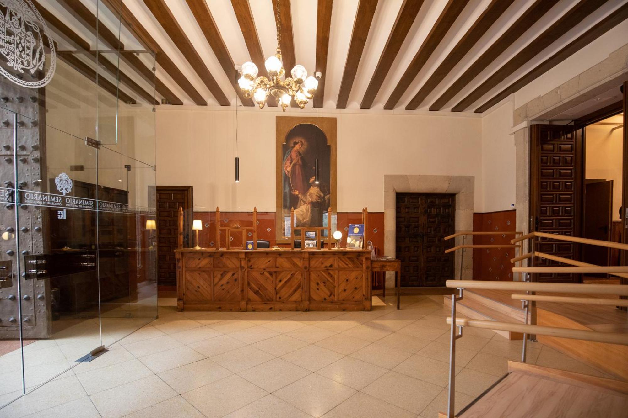 Hospederia Seminario Conciliar De San Julian Hotel เกว็งกา ภายนอก รูปภาพ